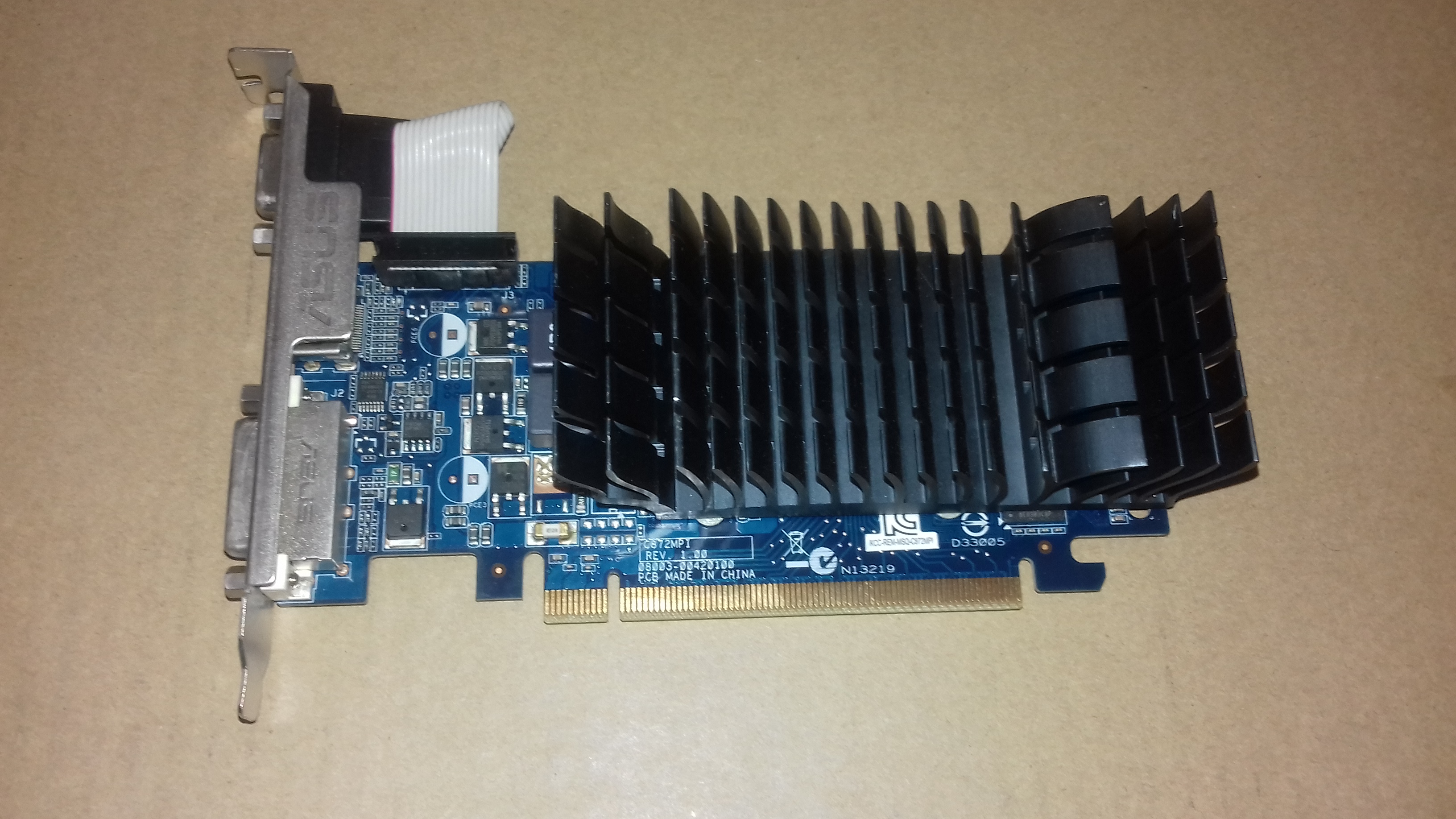 primero Completo Círculo de rodamiento Tarjeta gráfica PCI-e x16 1GB DVI,VGA,HDMI ASUS GeForce 210 EN210 | eBay